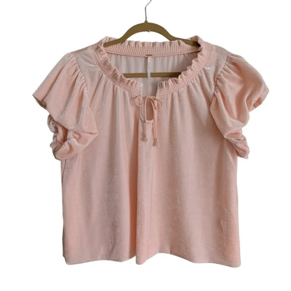 Free People Coquette Boho Chic Peach Pink Peasant Puff Sleeve Velvet Blouse